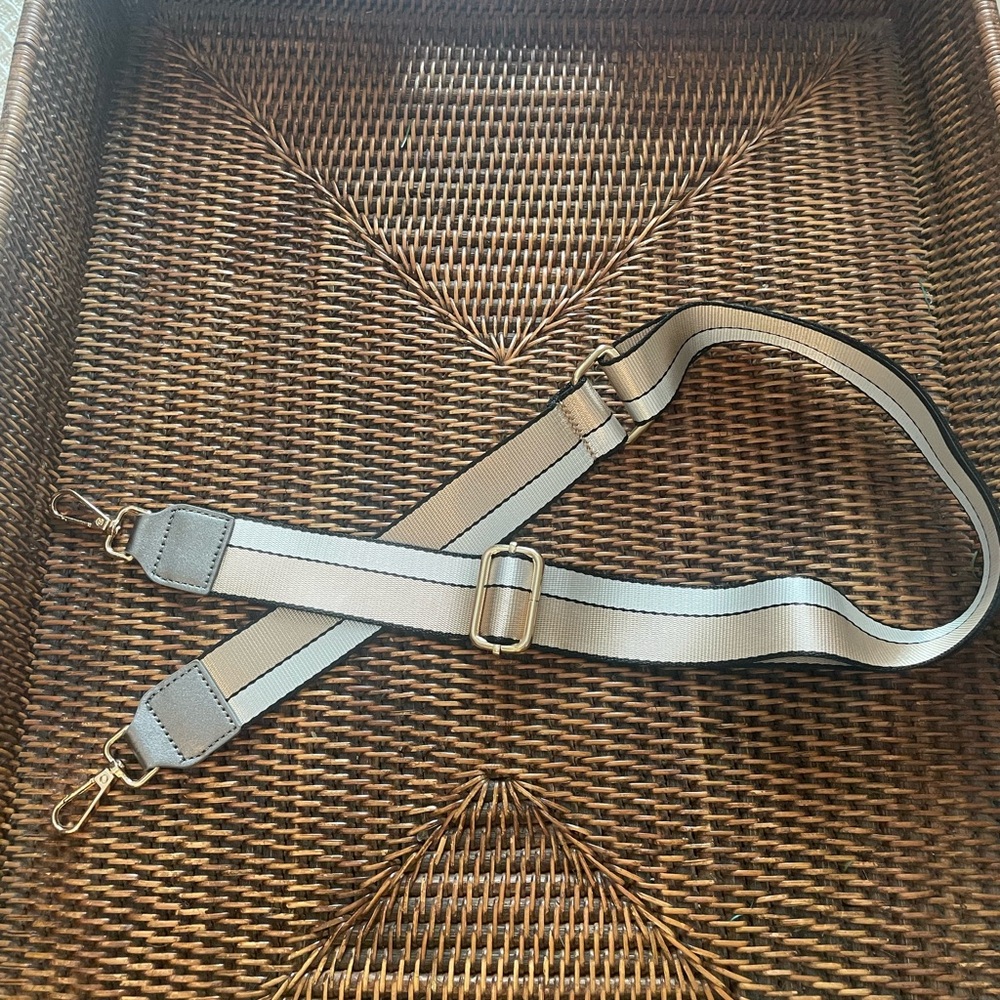 Gold and silver Adjustable Strap with Gold Hardware NWOT - Picture 6 of 7